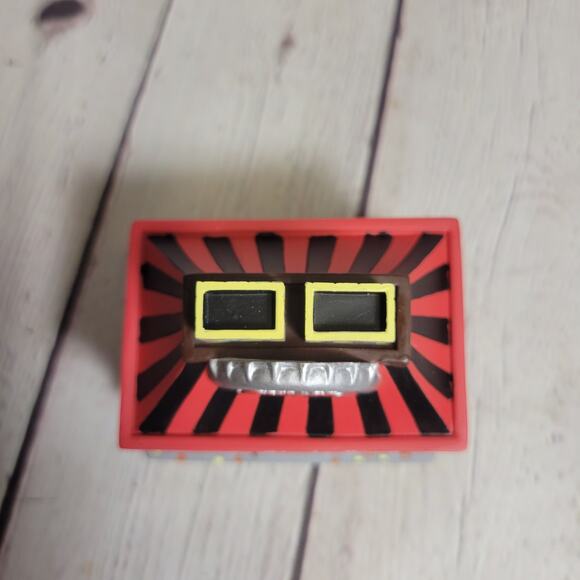 2003 Coca Cola Mini Clock Diner with people drinking coke inside NEW in box - Picture 5 of 12